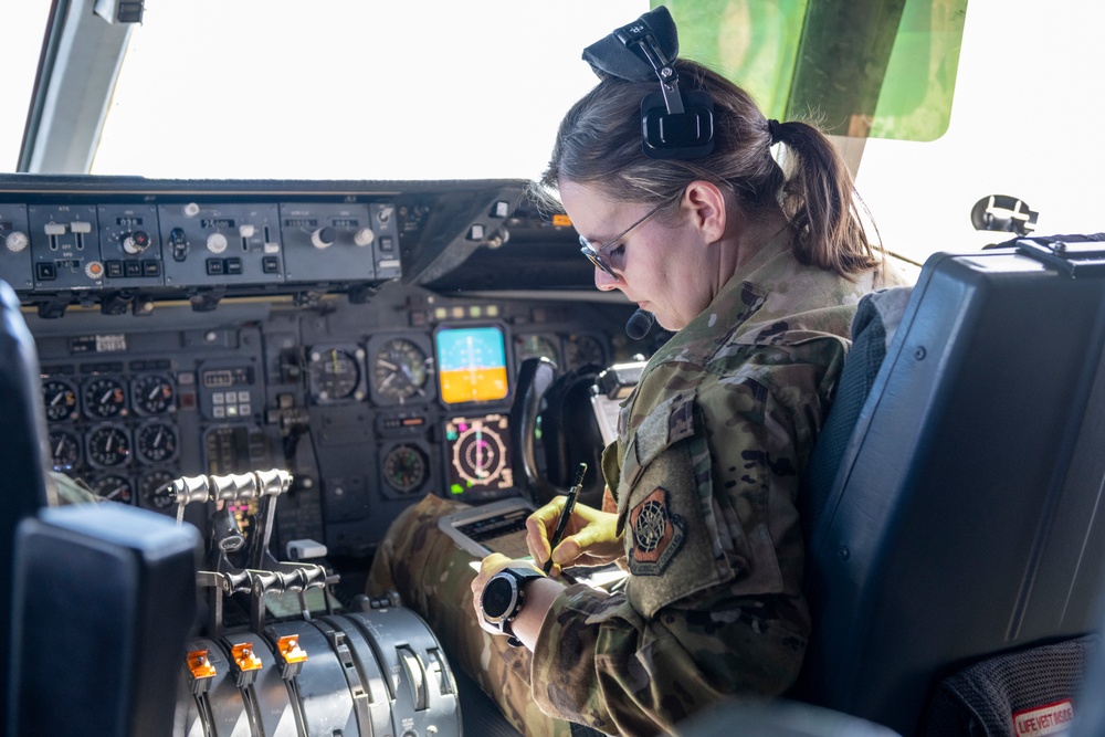 All-female 'Parade of Heavies' performs in 'Wings Over Solano' air show