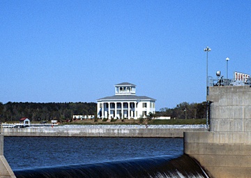 Energy program saves money, resources for USACE districts