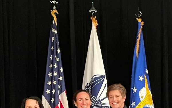 SAUSHEC honors faculty members for their contributions to military medicine