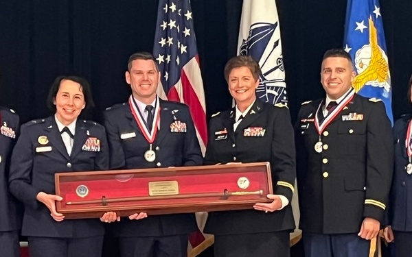 SAUSHEC honors faculty members for their contributions to military medicine