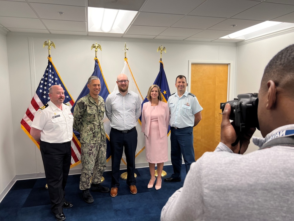 Canadian Delegation Visits Naval Oceanography