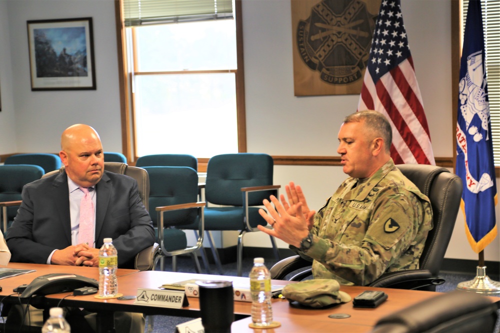 Army Reserve leader visits Fort McCoy; learns more about installation, workforce