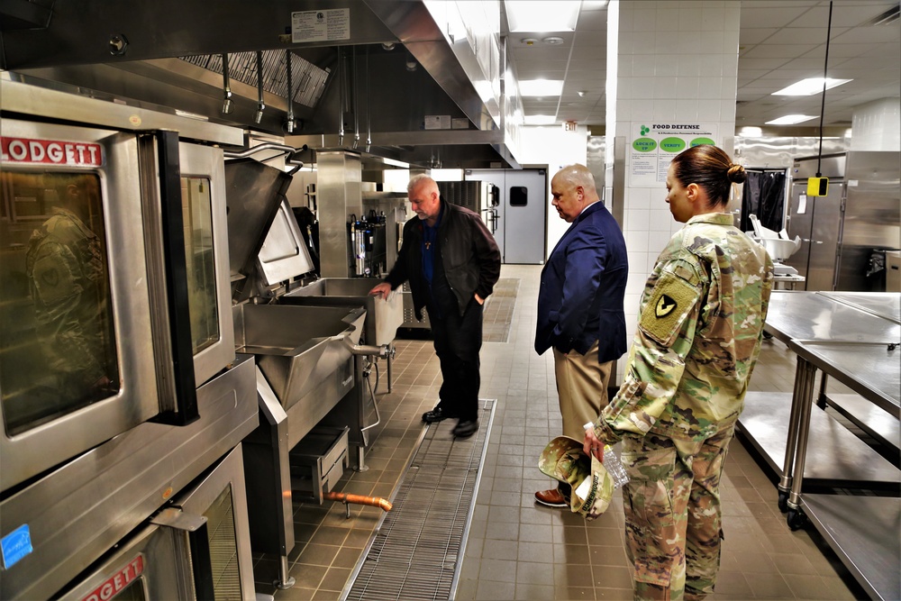 Army Reserve leader visits Fort McCoy; learns more about installation, workforce