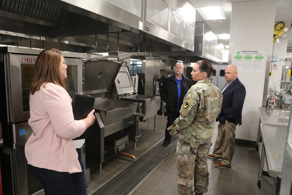 Army Reserve leader visits Fort McCoy; learns more about installation, workforce