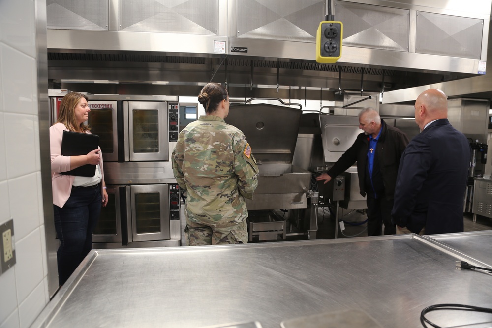 Army Reserve leader visits Fort McCoy; learns more about installation, workforce