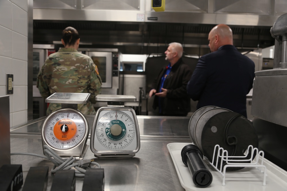 Army Reserve leader visits Fort McCoy; learns more about installation, workforce