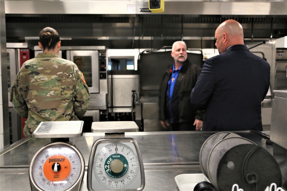 Army Reserve leader visits Fort McCoy; learns more about installation, workforce