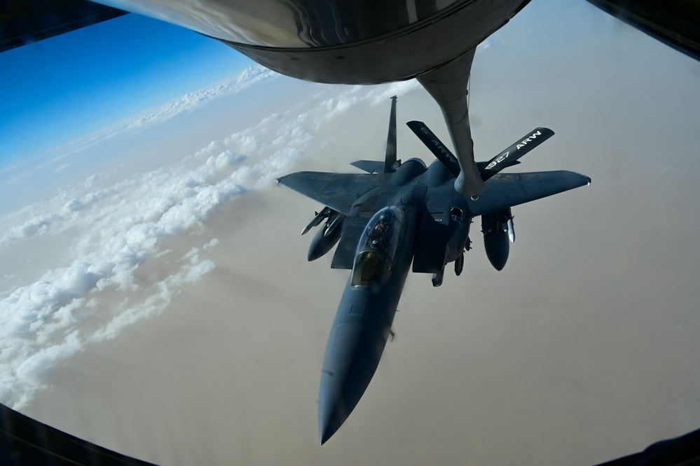 KC-135 AR F15s