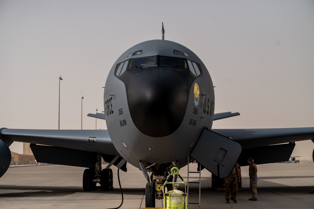 U.S. Air Force KC-135 refuels F-15s