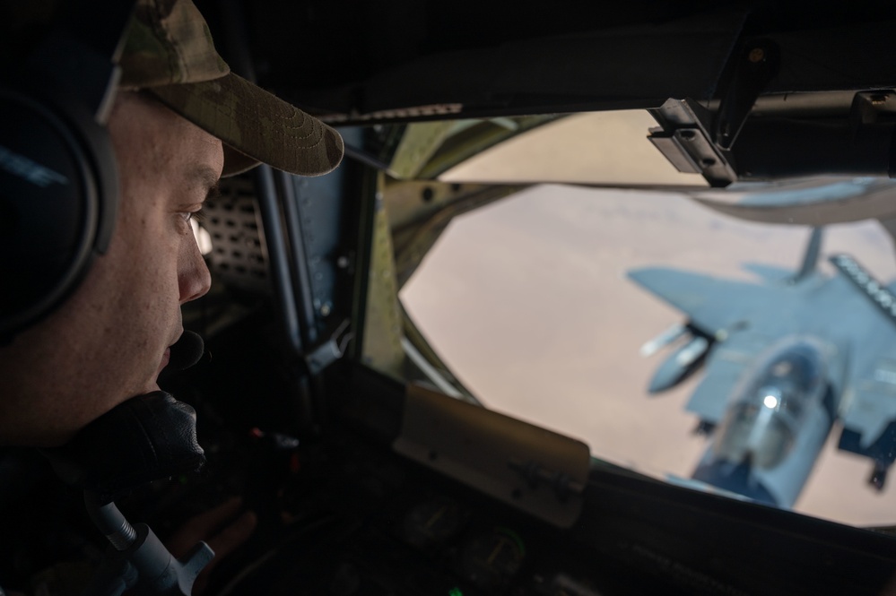 U.S. Air Force KC-135 refuels F-15s