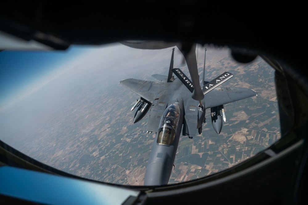 U.S. Air Force KC-135 refuels F-15s