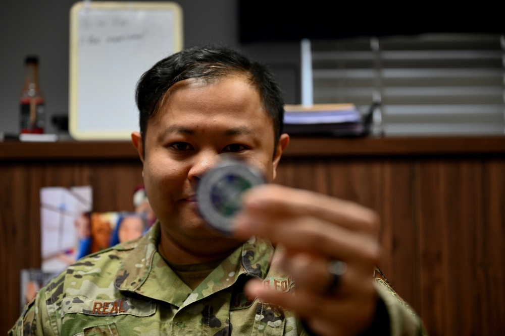 521st AMOW Command Chief visits 728 AMS