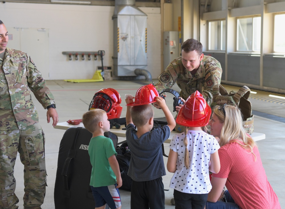 86th MXG hosts Open House