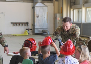 86th MXG hosts Open House