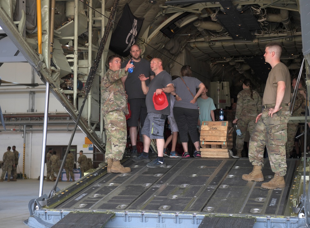 86th MXG hosts Open House
