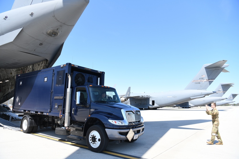 Army and Air Force undergo static load training on C-17
