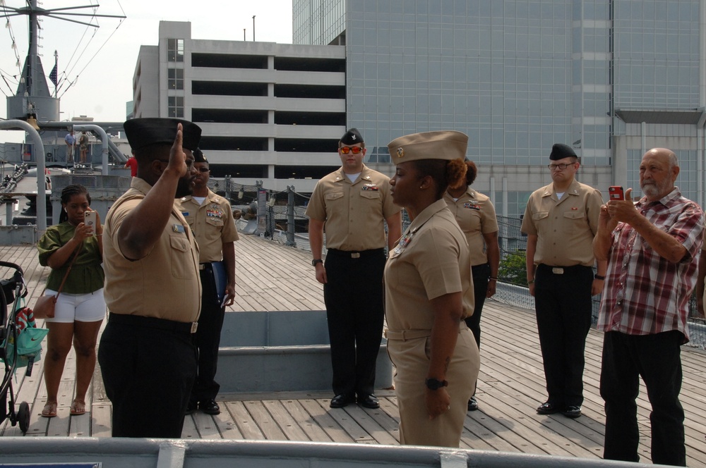 Naval Museum hosts a reenlistment ceremony
