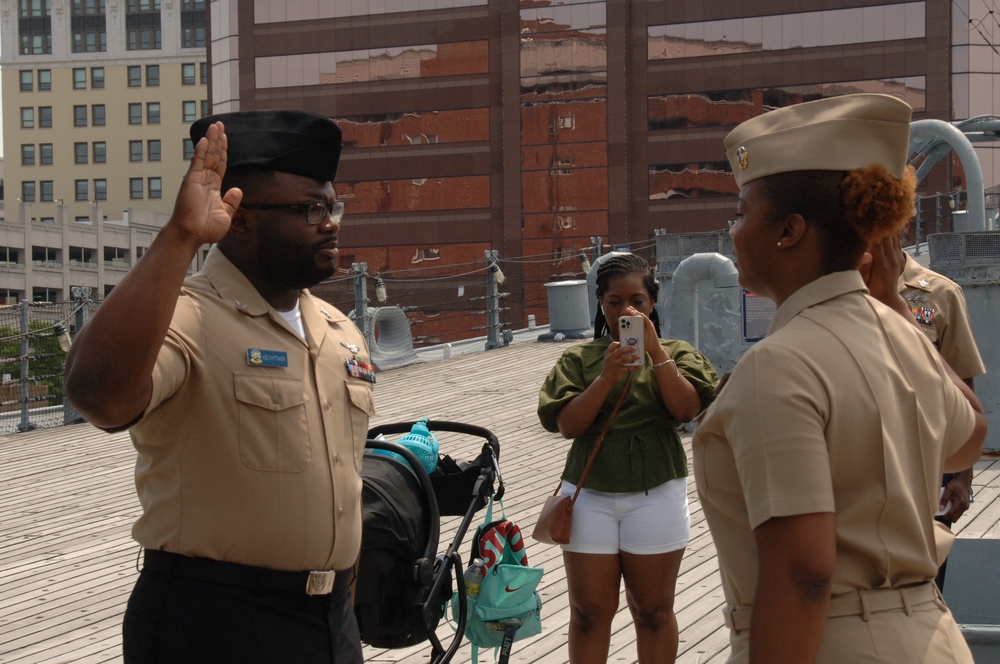 Naval Museum hosts a reenlistment ceremony