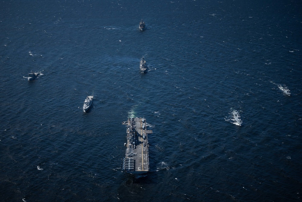 Kearsarge Conducts Operations in the Atlantic Ocean.