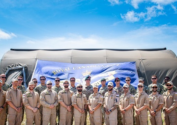 Exercise TRADEWINDS 2022 - Canadian Clearance Divers Group Photo