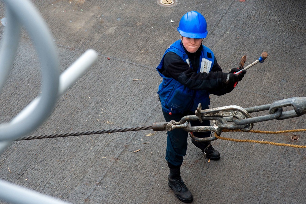 USS Jason Dunham (DDG 109) Conducts Replenishment-at-Sea with USNS Supply (T-AOE-6)