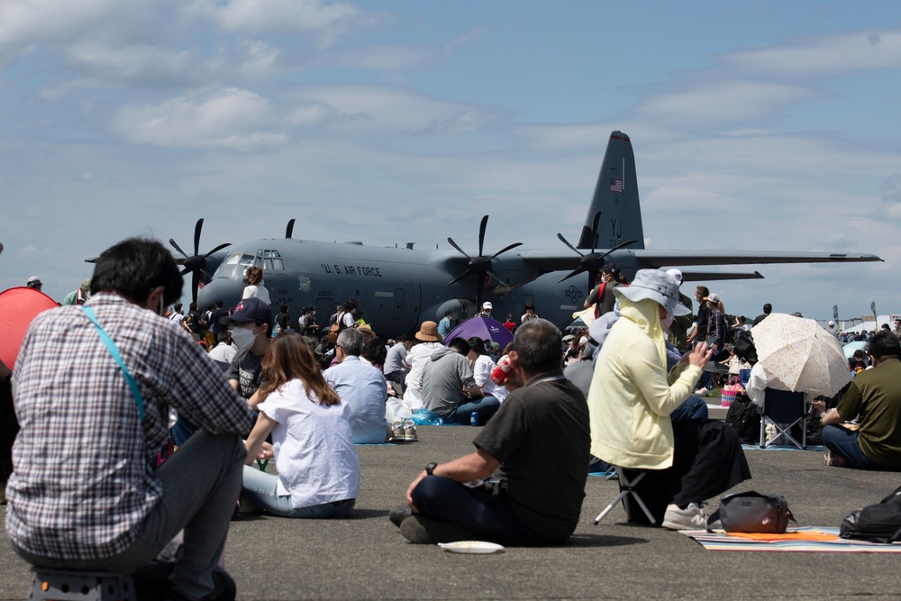 Yokota, community come together during Friendship Festival