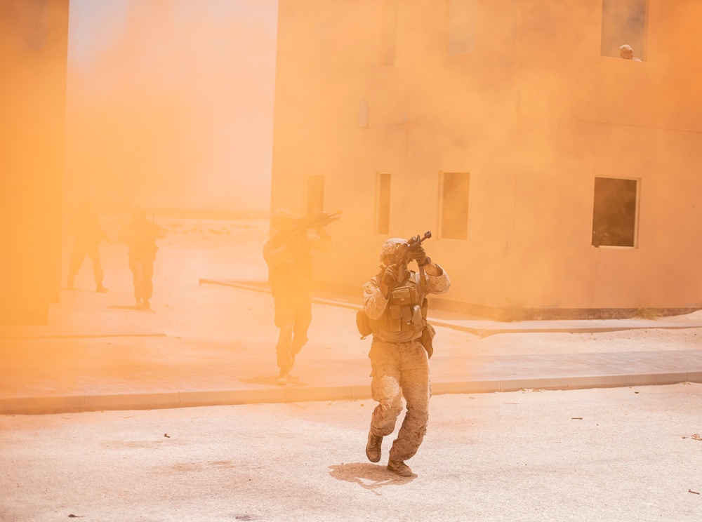 Neon Defender 22 FAST FINEX