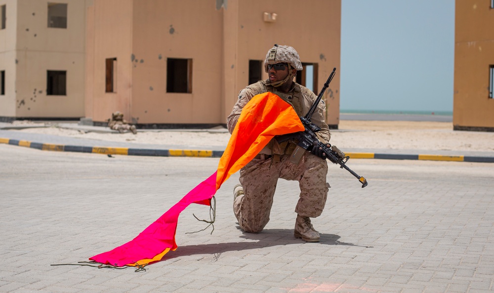 Neon Defender 22 FAST FINEX