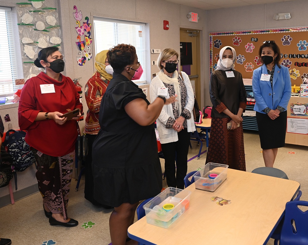 Air Chief Spouses Tour School