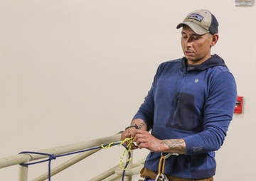 Cold Steel Prepares for Mount Rainier Ascent