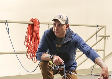 Cold Steel Prepares for Mount Rainier Ascent