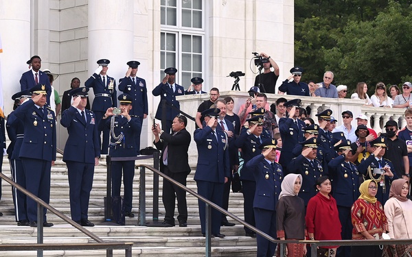 Indonesian Air Chief Lays Wreath at Arlington National Cemetary