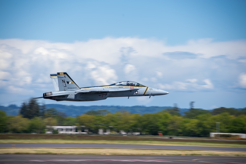 2022 Oregon International Airshow All-Female Lineup