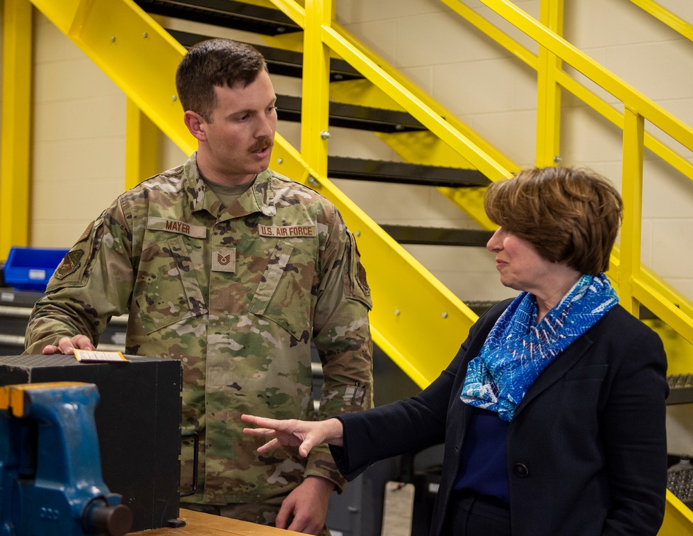 DVIDS Images Sen Amy Klobuchar Visits The 133rd Airlift Wing