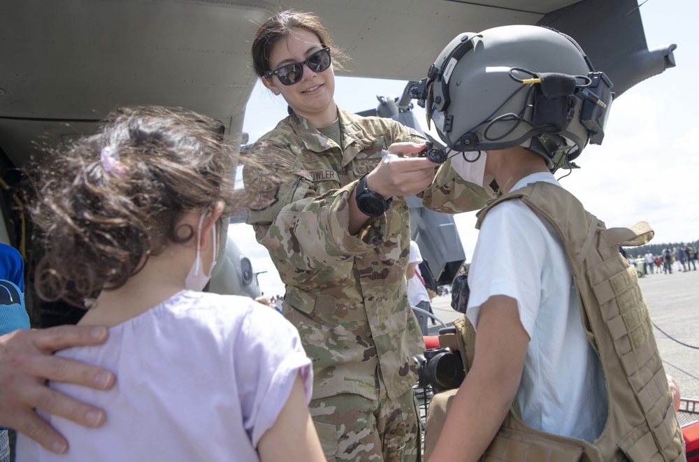 Japanese-American Friendship Festival strengthens U.S., Japan partnership