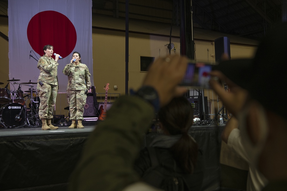 Yokota Friendship Festival finished first day with anthems, fireworks