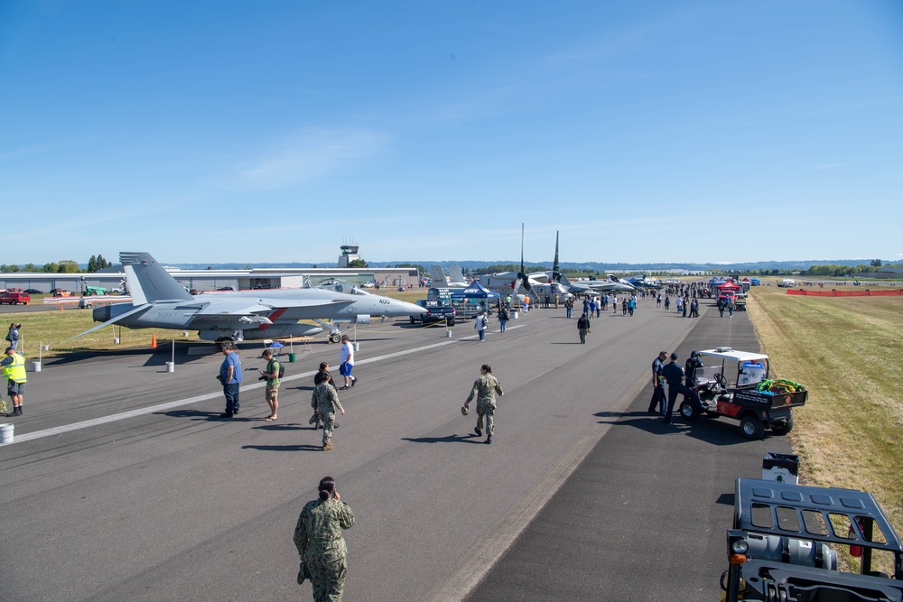 2022 Oregon International Airshow All-Female Lineup