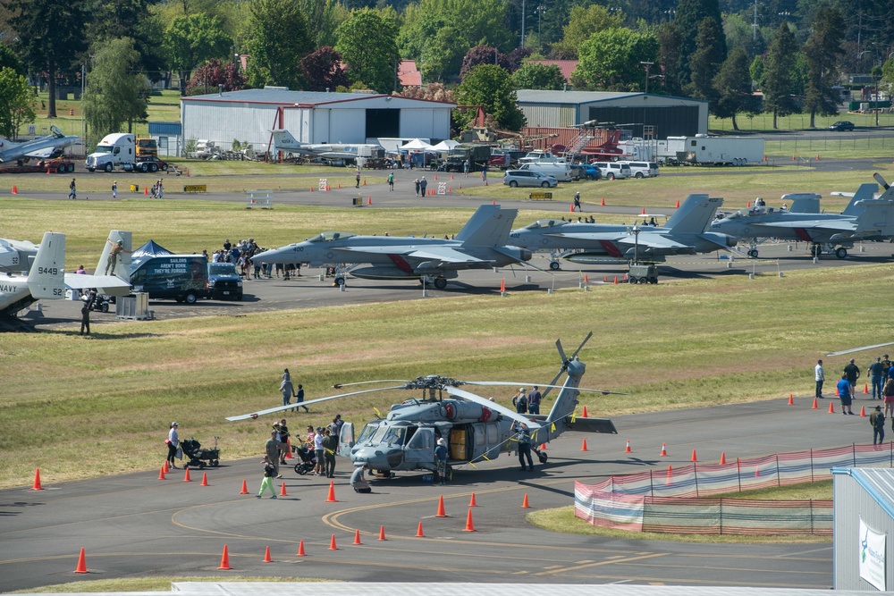 2022 Oregon International Airshow All-Female Lineup