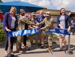 Ribbon cutting at opening of USO Ansbach