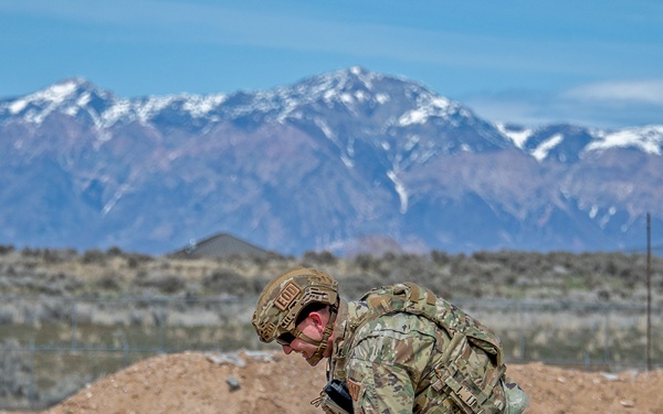 419th EOD trains to defuse dangerous situations