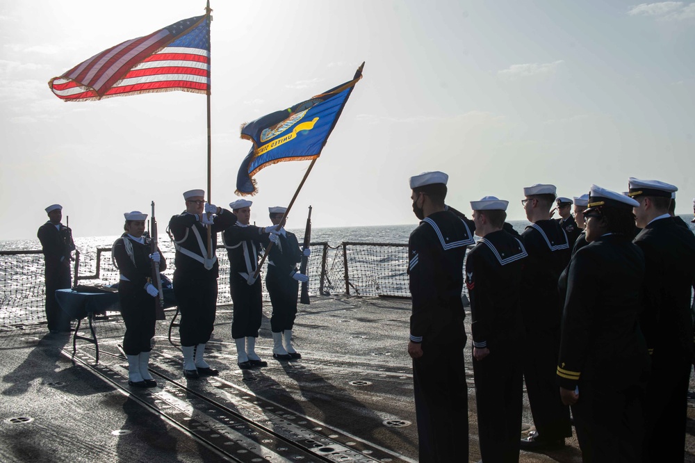 USS Jason Dunham (DDG 109) Conduct a Memorial Ceremony