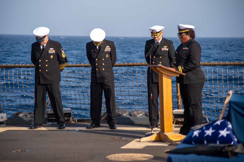 USS Jason Dunham (DDG 109) Conduct a Memorial Ceremony