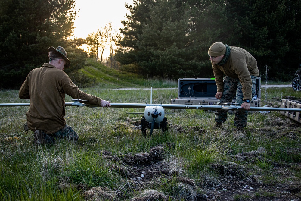 STALKER Marines conduct flight operations