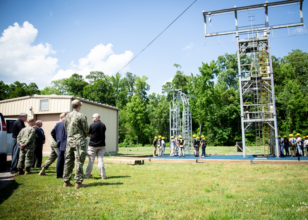 Adm. Daryl Caudle Tours MSC Training Facilities