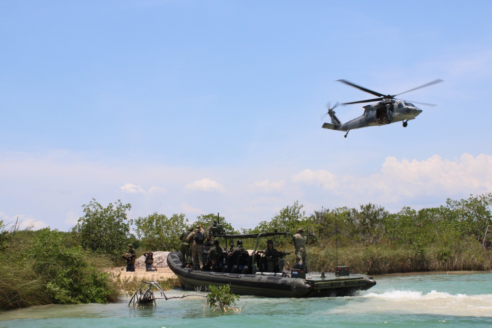 7th SFG (A) trains in riverine interdiction during TRADEWINDS 2022