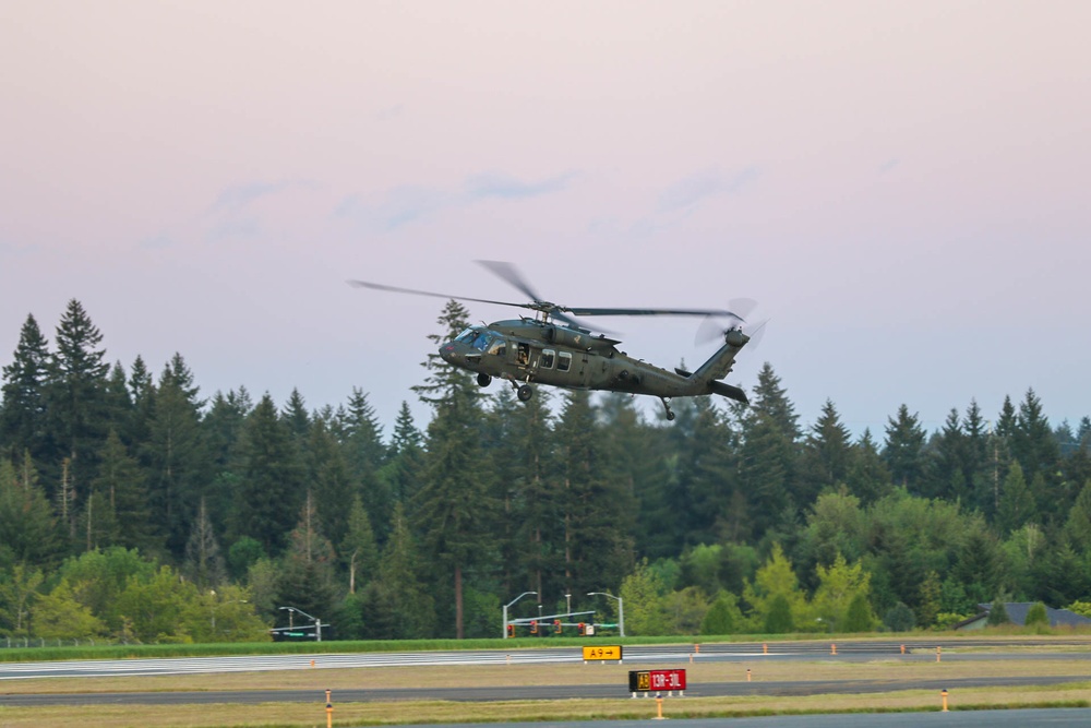 Warhawk Aircrew Represents Army at the All-Woman Oregon International Airshow