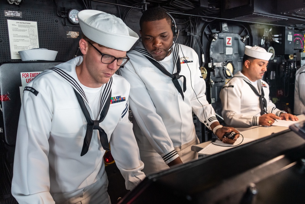 USS Portland (LPD 27) Arrives for LA Fleet Week 2022