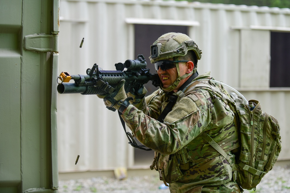 Keesler security forces storm through Integrated Defense Leadership Course