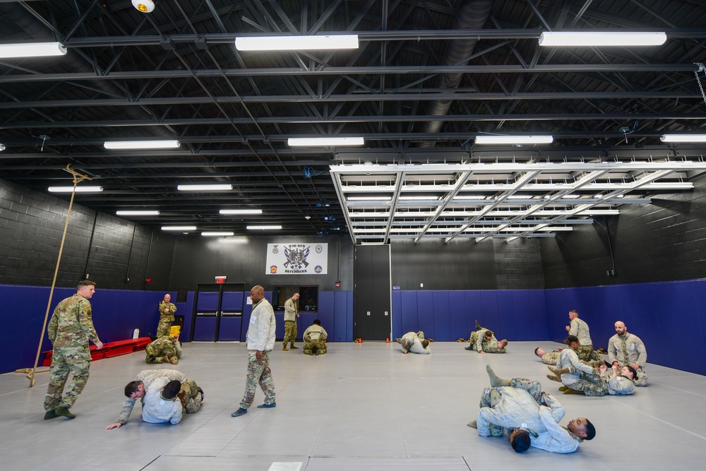 Keesler Defenders hone combatives at Youngstown Air Reserve Station