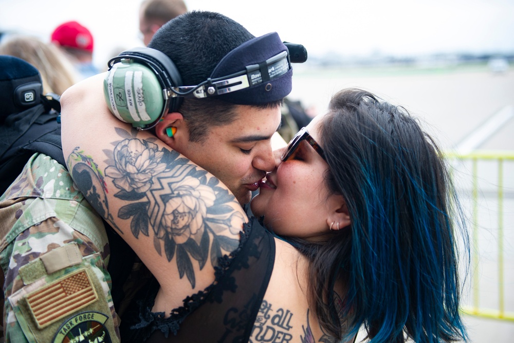 934th Airlift Wing Global Vikings return home after three-month deployment